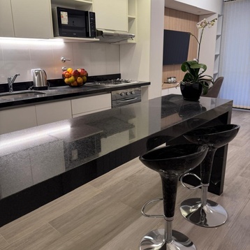 MONET 31: Nuestro Showroom Abre sus Puertas